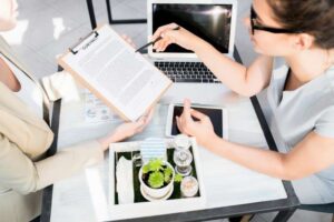 Pięć metod na sprawdzenie wiarygodności pożyczkodawcy z sektora prywatnego przed zaciągnięciem zobowiązania finansowego